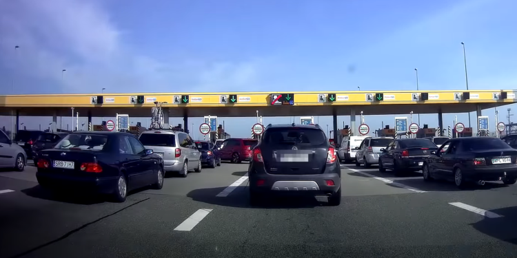 Niedługo znikną bramki na autostradach, Ministerstwo Finansów, a także Urząd Skarbowy już pracują nad systemowym rozwiązaniem.