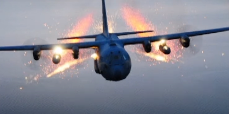 Broń laserowa w użyciu, armia USA ma zamiar przetestować ją już w 2022, ma zostać zamontowana na jednym z samolotów AC-130J Ghostrider.