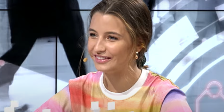 Patryk Vega składał jej już kilkakrotnie propozycje zagrania w swoich filmach Julia Wieniawa konsekwentnie odrzuca role, dlaczego?