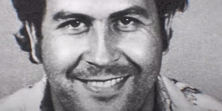 Bratanek mieszkający w domu Pablo Escobara w Medellin postanowił przeszukać ściany budynku, znajdowała się tam prawdziwa fortuna.