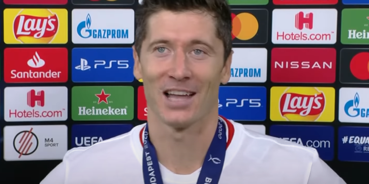 Bayern Monachium i Robert Lewandowski zdobyli Superpuchar Europy, pokonując po dogrywce Sevillę. To już czwarte trofeum w ostatnim czasie.
