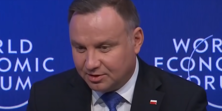 Prezydent Andrzej Duda skomentował ostatni wyrok TK, stwierdził, że według niego aborcja ze względów eugenicznych nie powinna być dozwolona.