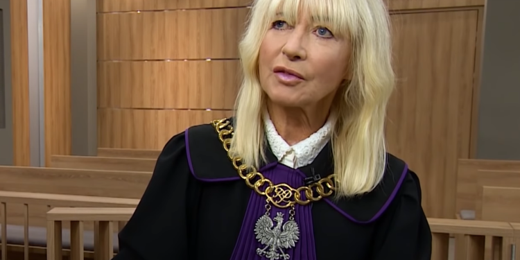 Gwiazda TVN, sędzia Anna Maria Wesołowska, w końcu zdecydowała się zabrać głos w sprawie Strajku Kobiet. Jednoznacznie poparła protesty.