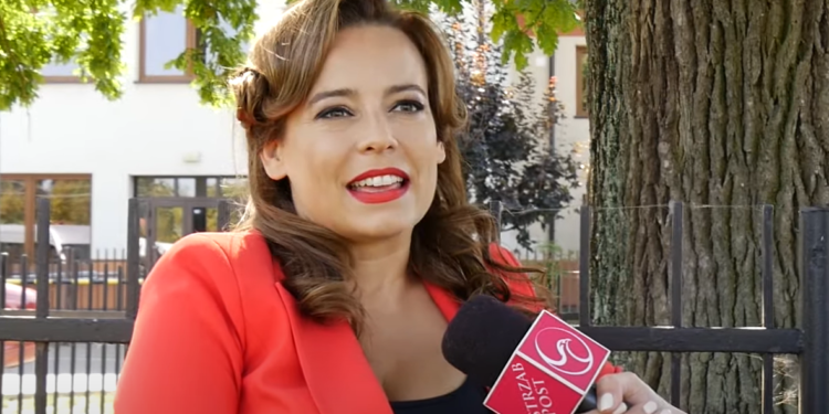 Gwiazda serialu "M jak Miłość", Anna Mucha wyznała ostatnio, że miała poważny wypadek, przez, który ma teraz problemy z chodzeniem.