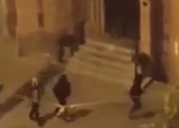 Strajk kobiet przybiera na sile, tymczasem w Poznaniu zaatakowni zostali obrońcy kościoła przy ulicy Fredry. W ruch miały pójść pałki i noże.