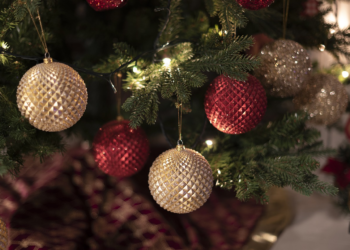 Koronawirus spowodował, że najbliższe święta Bożego Narodzenia będą zupełnie inne, wiadomo już jakie nowe wytyczne będą wprowadzone.