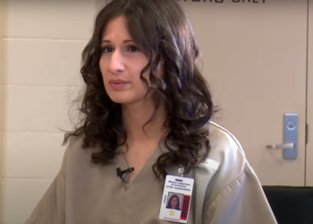 Gypsy Rose Blanchard zabiła matkę po latach wymuszonych przez nią badań, operacji i terapii, dziewczyna wyznała, że poczuła się wolna.