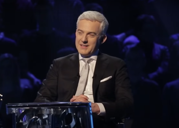 Hubert Urbański widzowie w studio byli pod wrażeniem tempa jakie narzucił Łukasz Grymuza, w programie TVN, "Milionerzy" padła wysoka wygrana