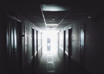 Liczba zgonów z powodu COVID-19 w Polsce cały czas rośnie, koronawirus SARS-CoV-2 zabił już ponad 3000 osób w naszym kraju.