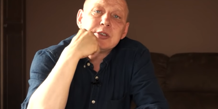 W nowej wizji jasnowidz z Człuchowa Krzysztof Jackowski widział jakie obostrzenia zostaną wprowadzone w kraju, ostrzega też Kaczyńskiego.