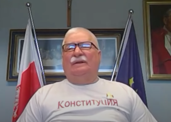Lech Wałęsa w serwisie Facebook stwierdził, że Jarosław Kaczyński powinien zostać "fizycznie usunięty" z polityki.