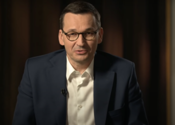 Rząd planuje wprowadzić pełne oskładkowanie umów zlecenie. Eksperci uważają, że jest to zbyt radykalny krok.
