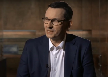 Koronawirus: Premier Mateusz Morawiecki ogłosił wsparcie dla firm, które objęte zostały nowymi obostrzeniami antycoidovymi.