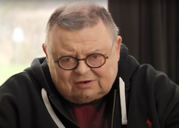 Premier Mateusz Morawiecki stał się obiektem ostrej krytyki na jaką zdecydował się w obszernym wywiadzie Wojciech Mann.