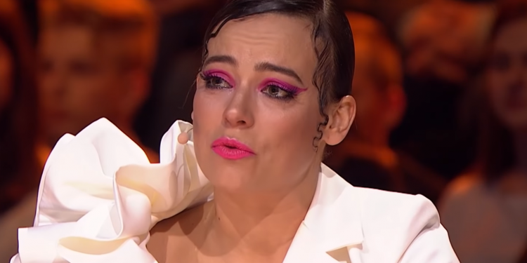 Anna Mucha znajduje się w żałobie, nie żyje jej ukochany kot, swoim smutkiem gwiazda podzieliła się na swoim profilu w serwisie Instagram.