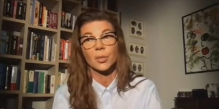 Edyta Górniak, gwiazda TVP i The Voice of Poland podpadła wielu osobom za sprawą swoich kontrowersyjnych wypowiedzi na temat COVID-19.