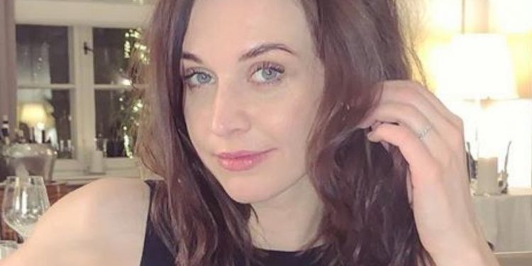 Julia Kamińska gra w serialy TVN7 "Brzydula", aktorka w serwisie Instagram umieściła zdjęcia w nowej odsłonie, bardzo udana metamorfoza