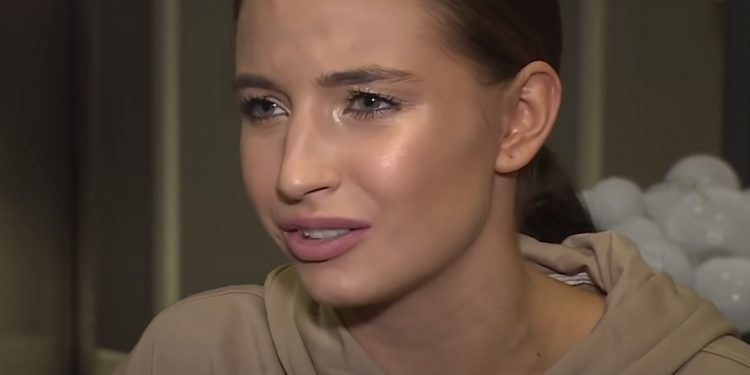 Strajk kobiet: Julia Wieniawa to niedawna gwiazda show "Taniec z gwiazdami" w telewizji Polsat. Aktorka w show doszła aż do samego finału