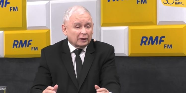 Katastrofa Smoleńska: Jarosław Kaczyński i jego brat Lech rozmawiali ze sobą tuż przed katastrofą prezydenckiego samolotu TU-154m