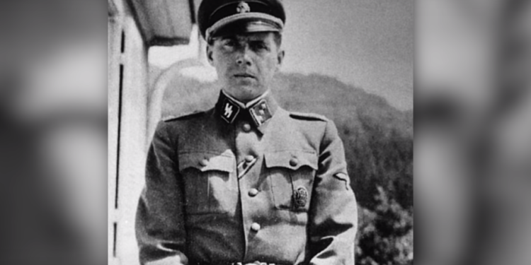 II wojna światowa: Anioł Śmierci z Auschwitz, Josef Mengele, uciekł z obozu chwilę przed wkroczeniem wojsk czerwonoarmistów.