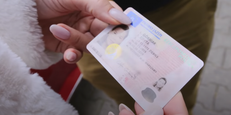 Od 5 grudnia nastąpi znacząca zmiana w Prawach Jazdy, Ministerstwo Cyfryzacji potwierdziło, że będzie można uruchomić mPrawo Jazdy.