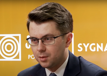 Koronawirus: Rzecznik rządu stwierdził, że jeżeli ilość zakażeń w Polsce będzie dalej rosła grozi nam narodowa kwarantanna i nowe obostrzenia.