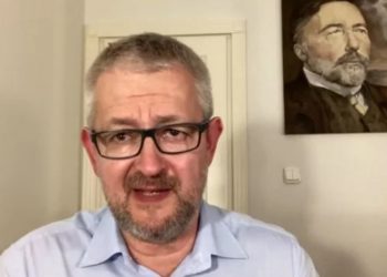 Strajk kobiet: Rafał Ziemkiewicz wyśmiał na portalu Twitter decyzje podjęte przez liderki strajku na czele, których stoi Marta Lempart.