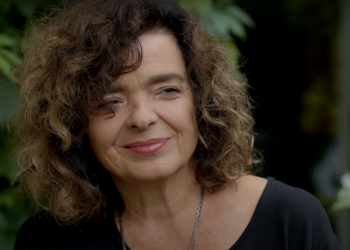 Katarzyna Grochola ofiara przemocy, przyznała, że były mąż ją prześladował i bił, teraz pisarka wspiera kobiety borykające się z tym problemem