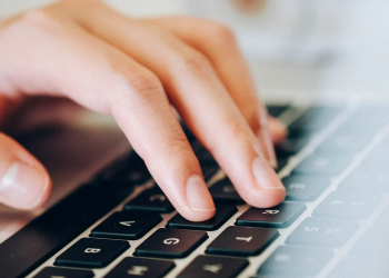 14-letni uczeń podstawówki, Szymon Perlicki, stworzył swój własny algorytm do szyfrowania i wygrał konkurs E(x)plory 2020 w Gdyni.