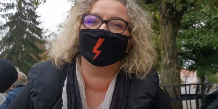 Marta Lempart, potwierdziła informację dotyczące jej zachorowania na COVID-19 z tej okazji liderka akcji Strajk Kobiet zaatakowała TVP Info