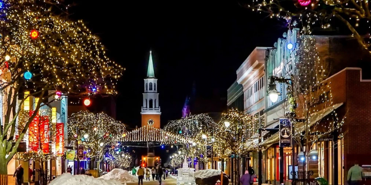 Wiadomo już jak pogoda czeka nas na święta Bożego Narodzenia w tym roku, czy nadejdzie nagły atak zimy? Synoptycy już wiedzą.