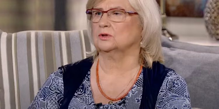 Stanisława Celińska cierpi, jej stan zdrowia się pogarsza a choroba coraz bardziej daje się we znaki, z pomocą przyszła Małgorzata Foremniak
