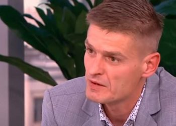 Tomasz Komenda nie posiada się z radości: najpierw stworzył udany związek, a teraz został ojcem, jest partnerka właśnie urodziła dziecko.