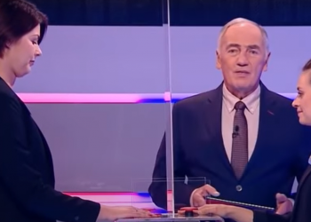 Wielka kompromitacja i wpadka w "Familiadzie", prowadzący Karol Strasburger, chyba jeszcze nigdy nie usłyszał takich odpowiedzi.