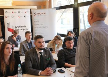 Nie dla dzbanów i nieogarów. Akademii Patriotyzmu