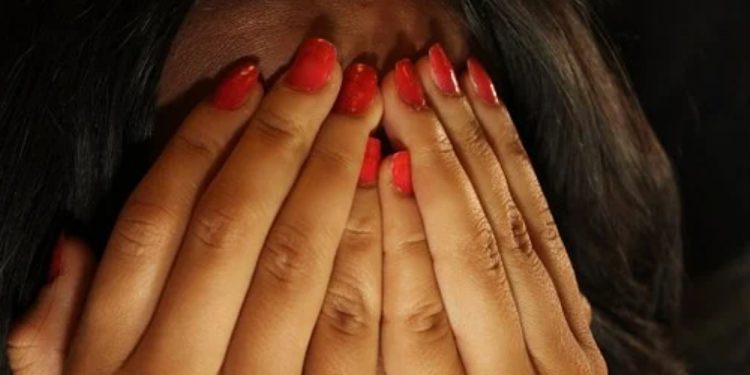 Ginekolog był w szoku gdy wyjął to z pacjentki. Miał to znaleźć jej chłopak