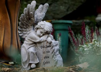 Jak sprowadzić zwłoki z zagranicy