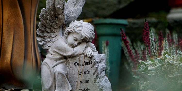 Jak sprowadzić zwłoki z zagranicy